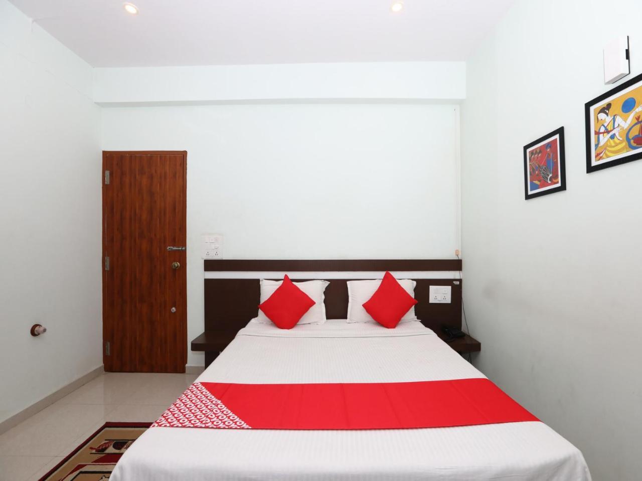 Golden Residency Hotel Mysore Exterior photo